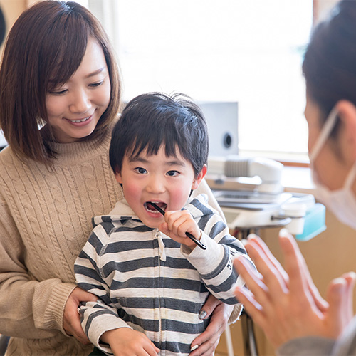 子どもへの配慮した膝上診療